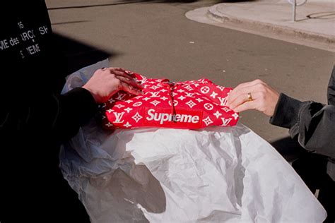 bondi lv supreme|Photos from Australia's LV x Supreme pop.